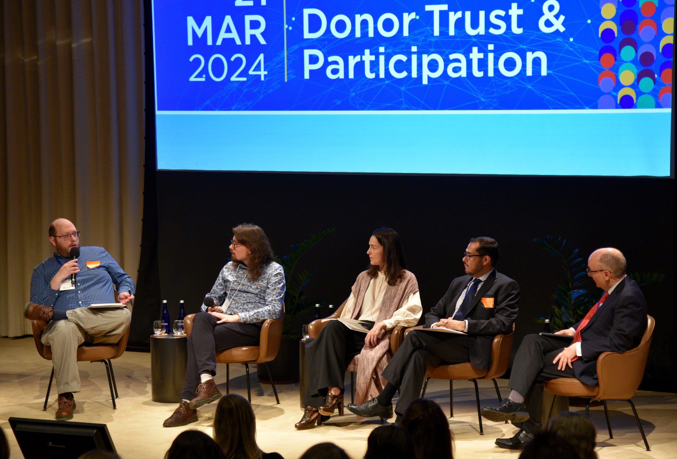 Wise Giving Wednesday: Is the Donor Participation Crisis an American or a Global Issue?